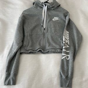 Nike crop zip
